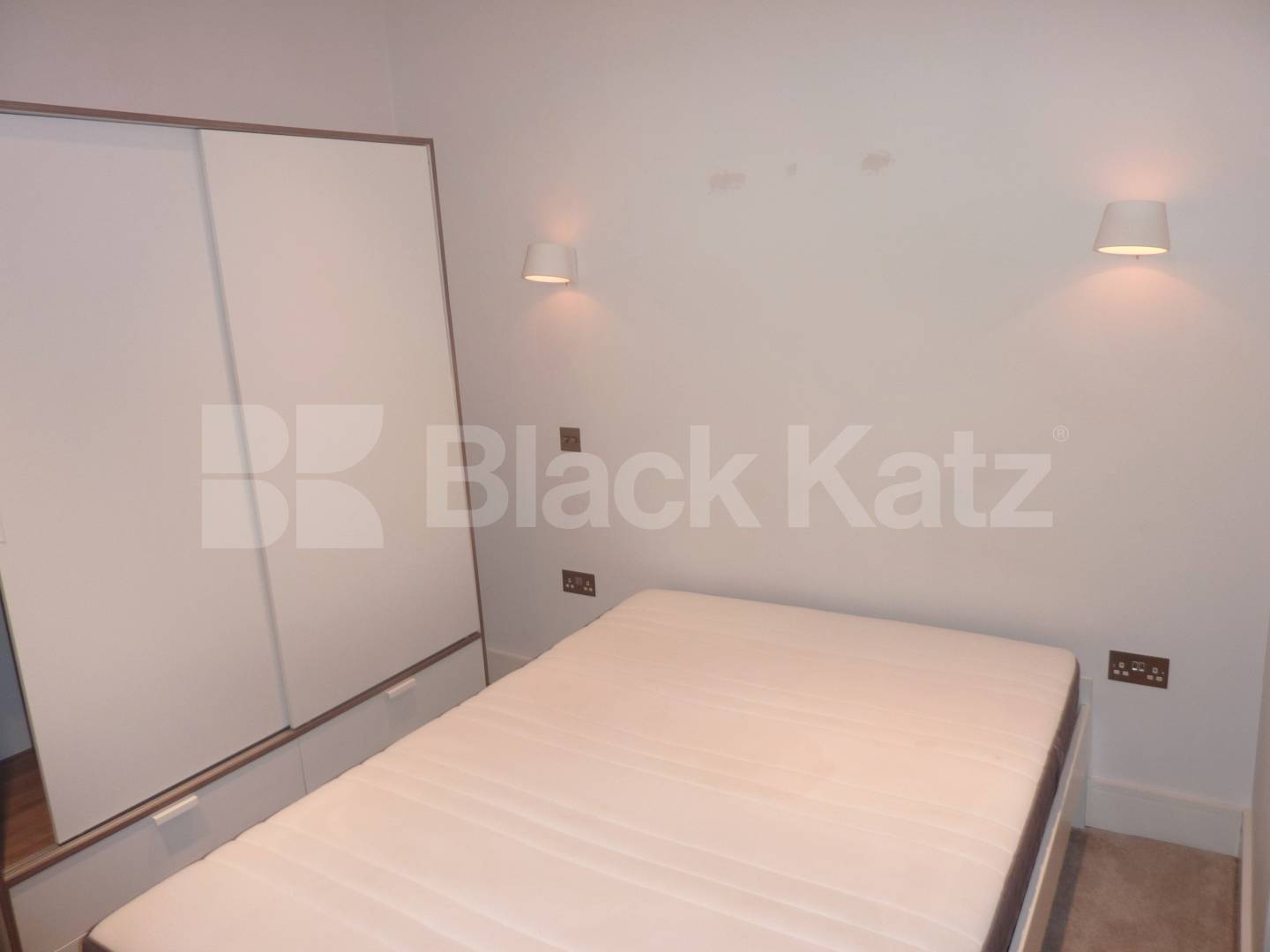 			GREAT APARTMENT IN A FANTASTIC LOCATION, 1 Bedroom, 1 bath, 1 reception Flat			 Murray Street, CAMDEN